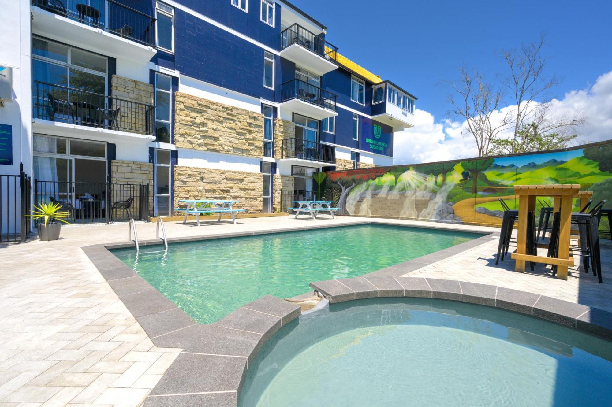 Urban Lounge Sleepery Hotel Rotorua Bagian luar foto