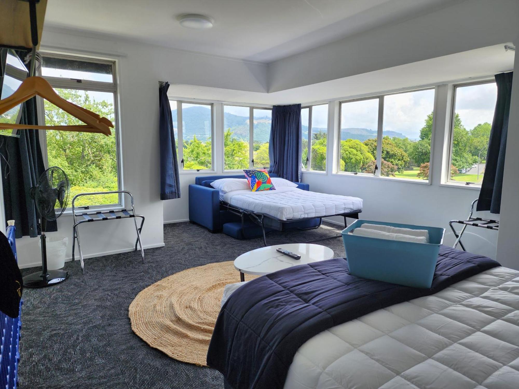 Urban Lounge Sleepery Hotel Rotorua Bagian luar foto