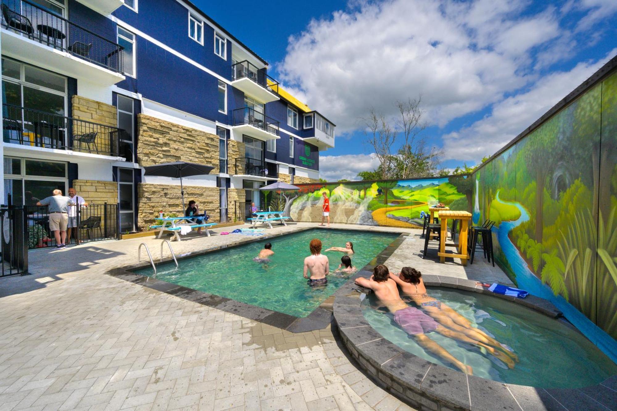 Urban Lounge Sleepery Hotel Rotorua Bagian luar foto
