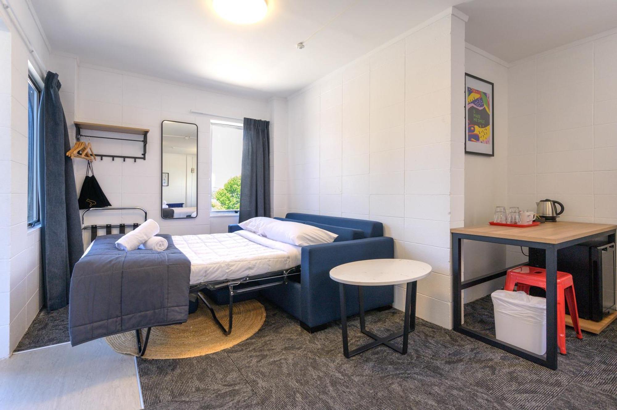 Urban Lounge Sleepery Hotel Rotorua Bagian luar foto