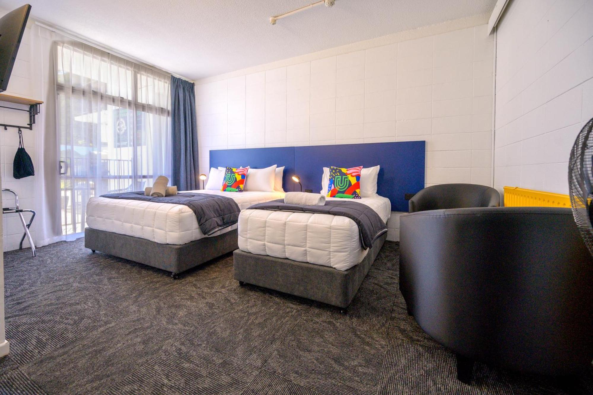 Urban Lounge Sleepery Hotel Rotorua Bagian luar foto